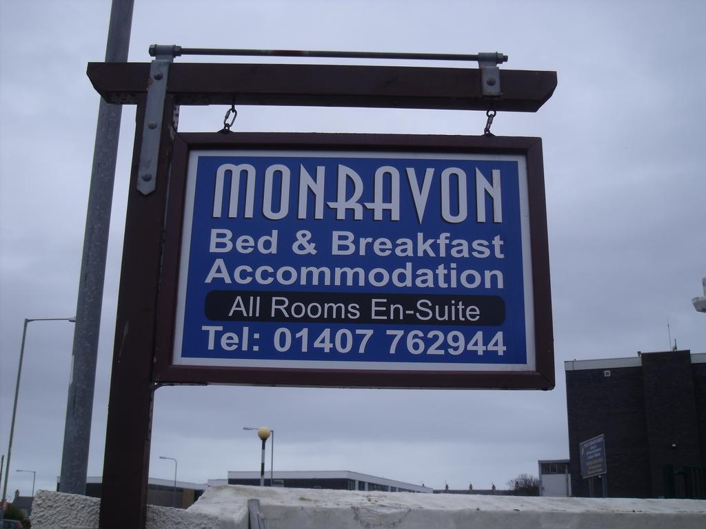 Monravon Guest House 霍利黑德 外观 照片
