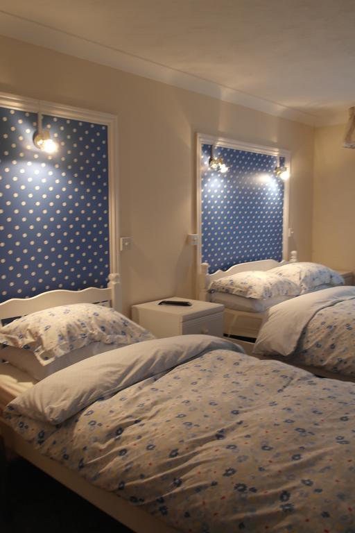Monravon Guest House 霍利黑德 客房 照片